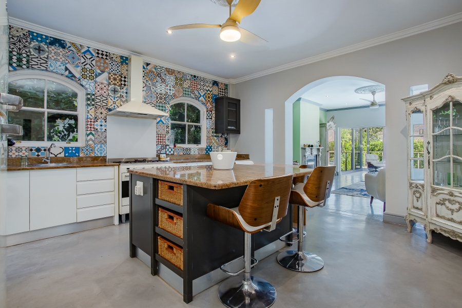 To Let 4 Bedroom Property for Rent in Franschhoek Western Cape
